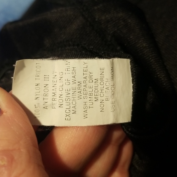 Black Slip - Picture 5 of 5